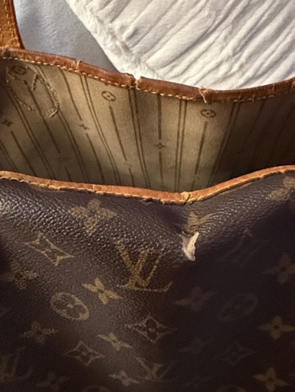 Authentic Louis Vuitton Neverfull GM Large Monogram Canvas Leather Tote Bag - Picture 5 of 8